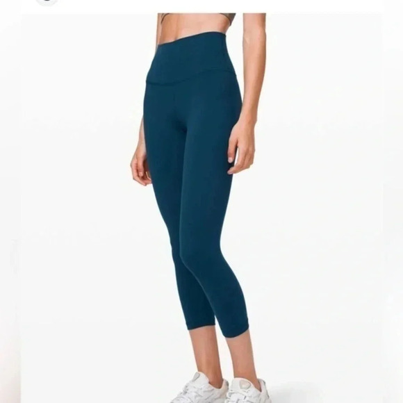 Lululemon Align Crop *21"
Night Diver size 2 - Picture 1 of 7
